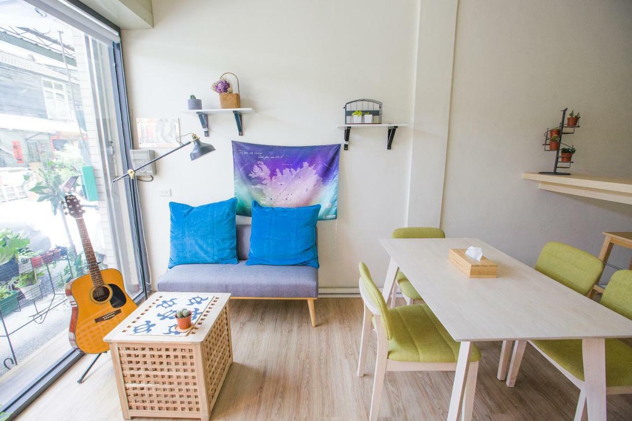 Km Hostel 嘉義市 エクステリア 写真