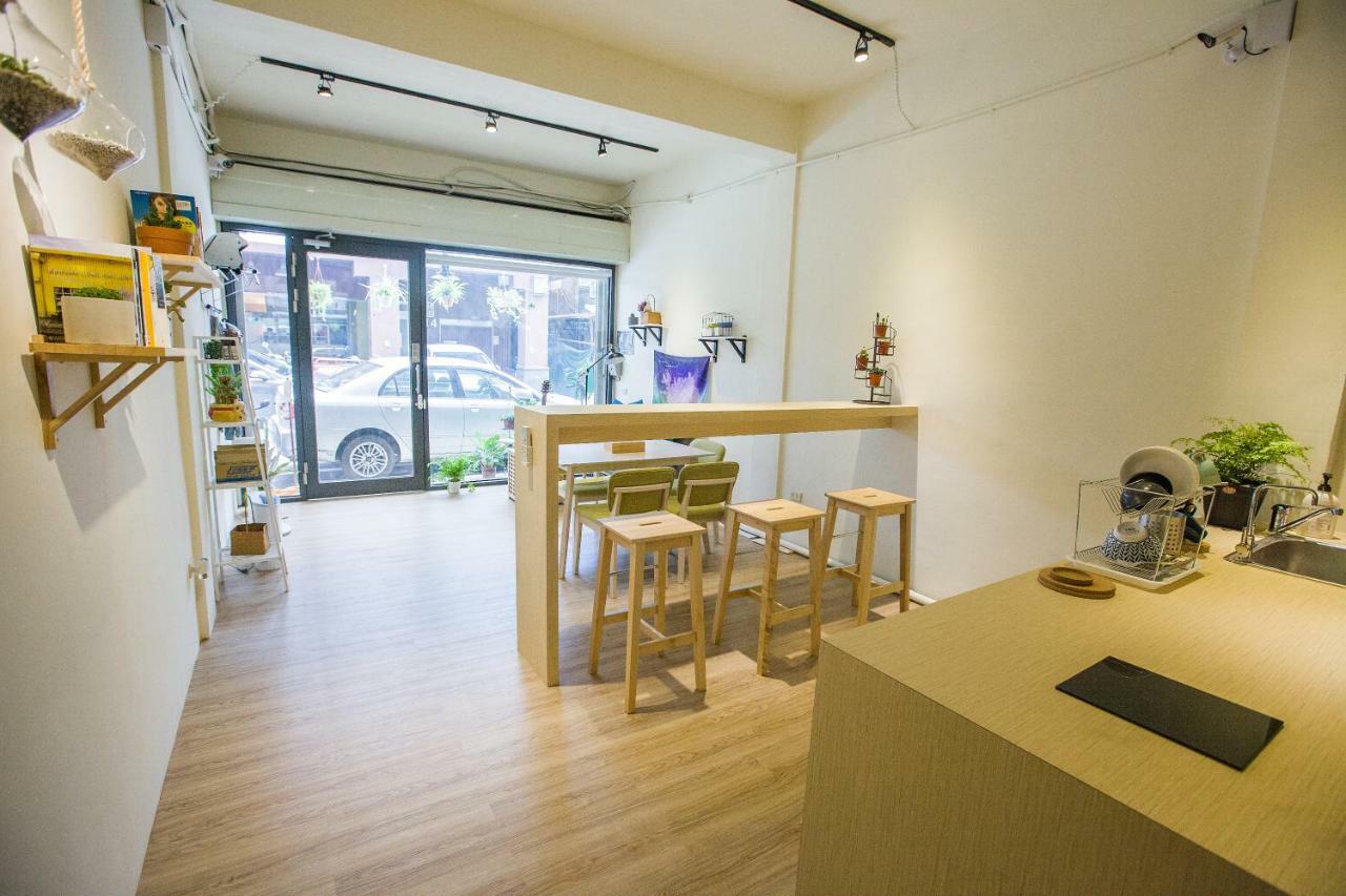 Km Hostel 嘉義市 エクステリア 写真