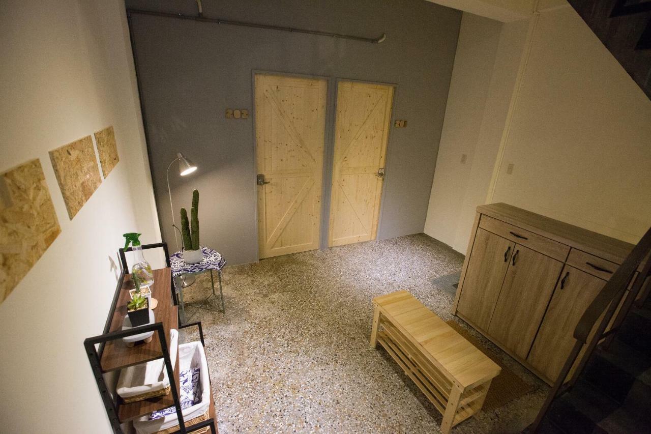 Km Hostel 嘉義市 エクステリア 写真